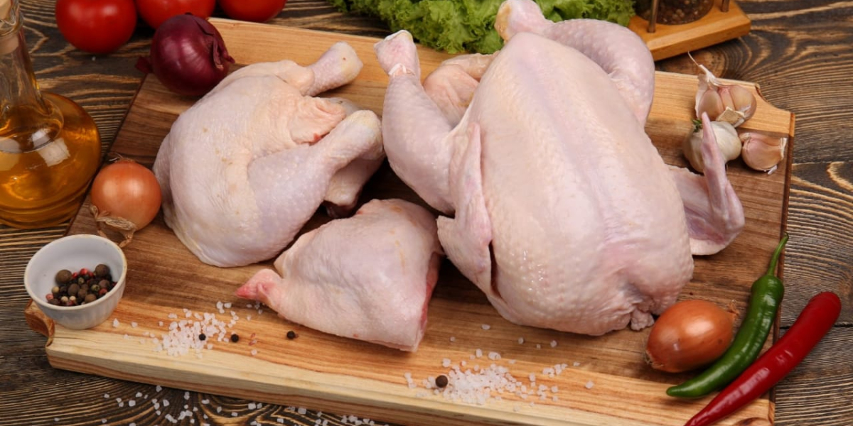 Tavuklar Hakkında Bilinmesi Gerekenler? Tüm Tavuğun Kilosu Ne Kadar?