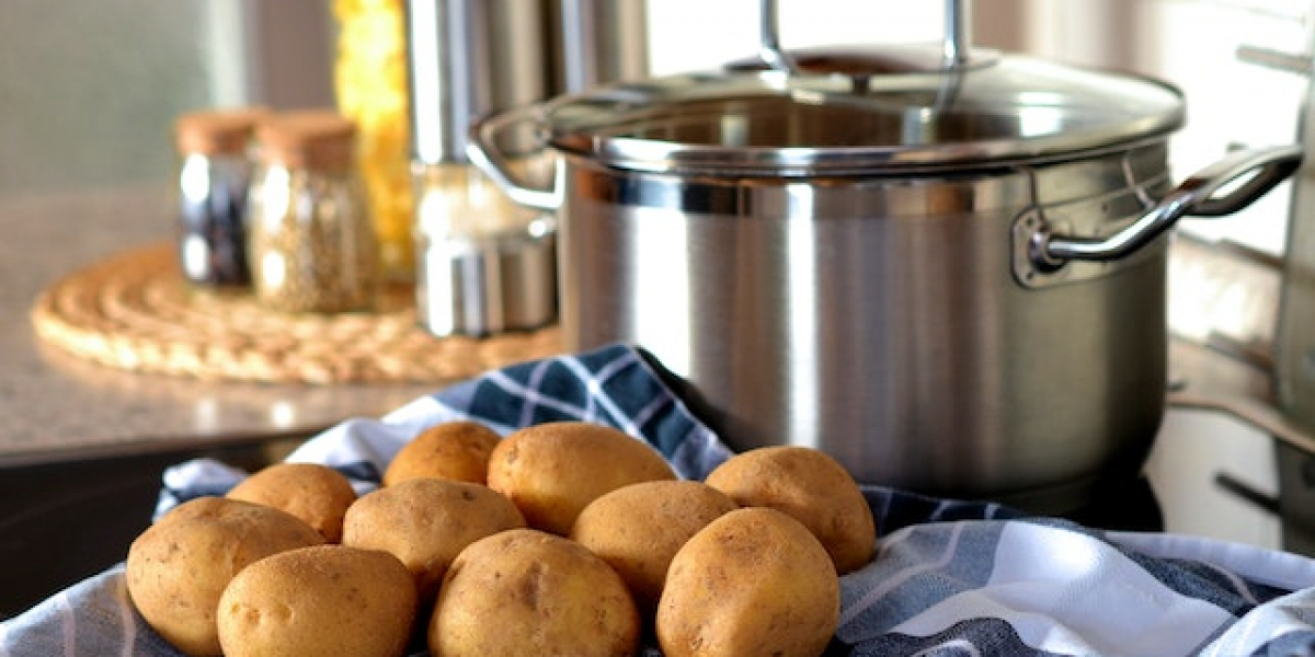 Patates Yemeği Düdüklüde Kaç Dakikada Pişer? Patates Yemeği Tencerede Kaç Dakikada Pişer?
